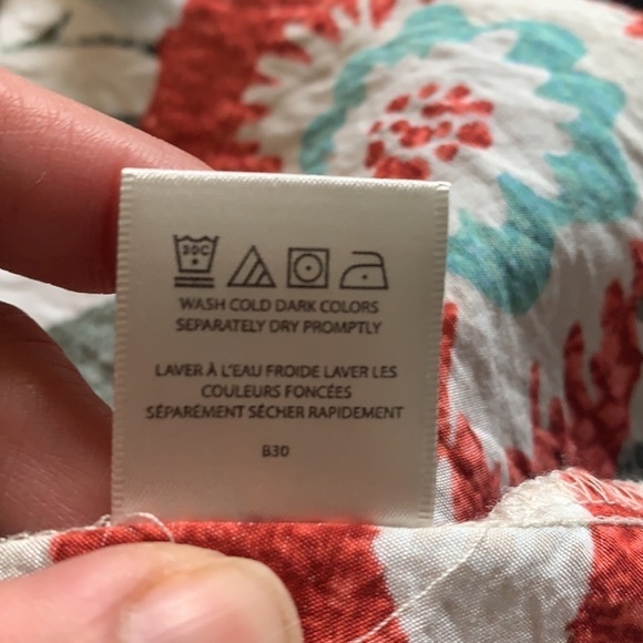 Van Heusen Tropical Floral Button Down Shirt Blouse Size S - Picture 11 of 13